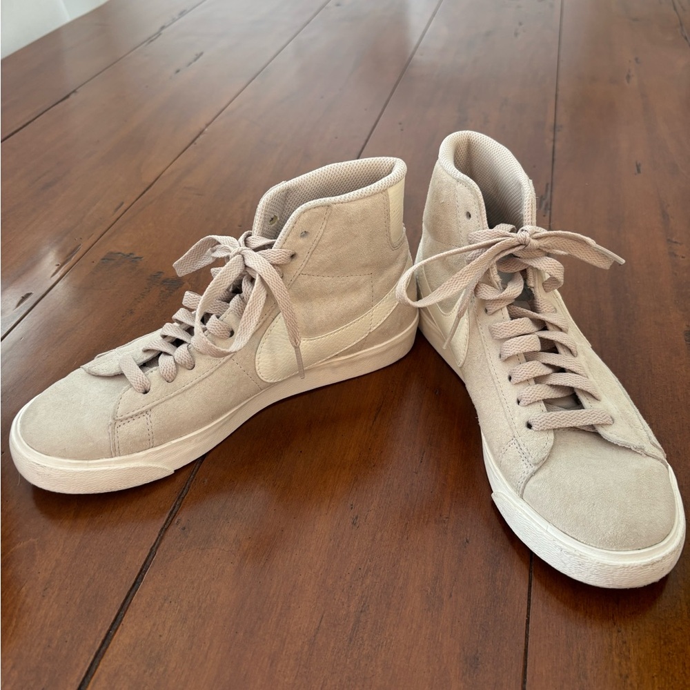 Nike Beige High-Top Sneakers